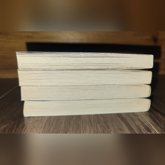 Left Behind >The Kids< Books #1-4 Paperback - Picture 4 of 8